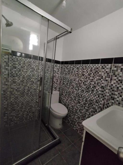 4-5br In Paranaque For Staycation Apartment Manila