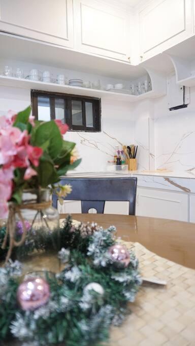4-5br In Paranaque For Staycation