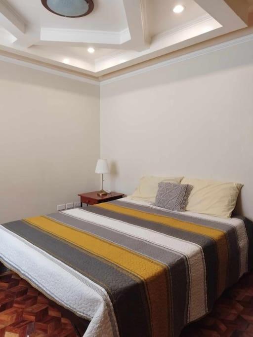 Apartment 4-5br In Paranaque For Staycation *