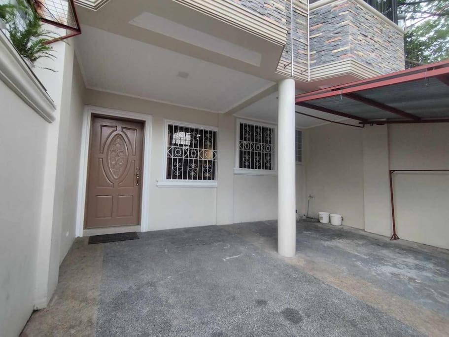 4-5br In Paranaque For Staycation *